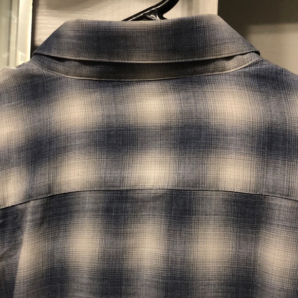 NWT Men’s Vince Casual Button Down Shirt - Picture 6 of 6